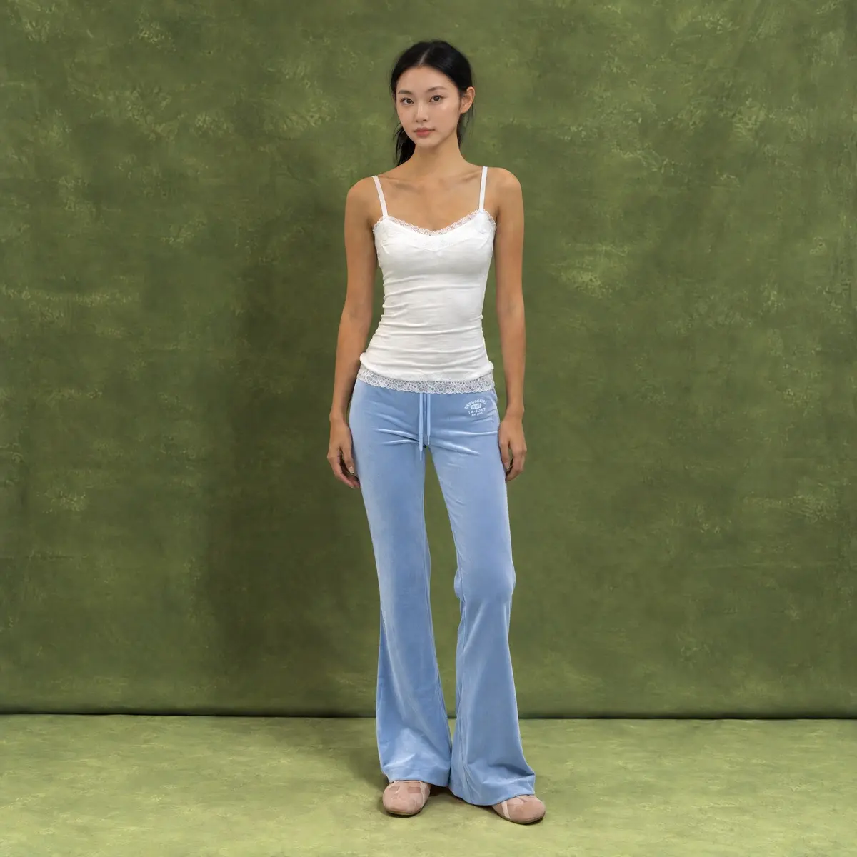 DABUGS Quần nhung ống loe cạp thấp - Girl Pants - QD-004