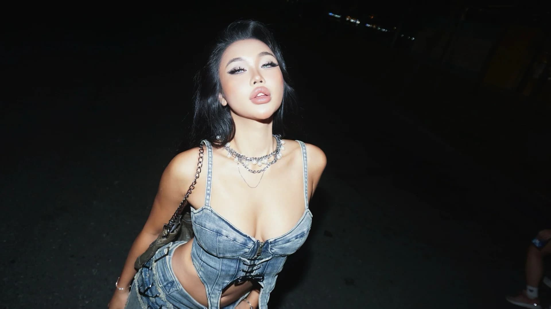 Seductive icon, 2026.