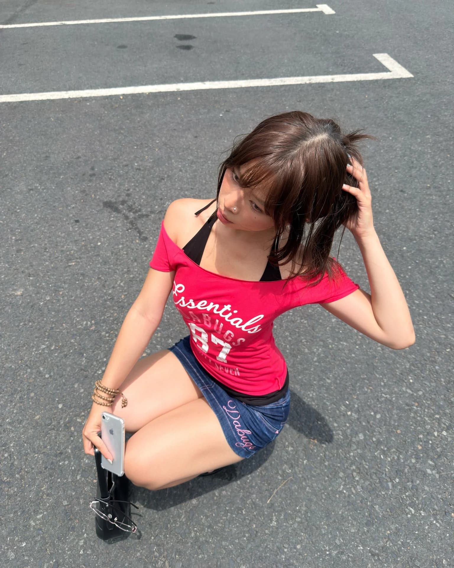 Effortless, a little cheeky, and impossible to ignore.